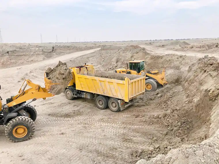 Onsite refuelling for earthmoving machinery